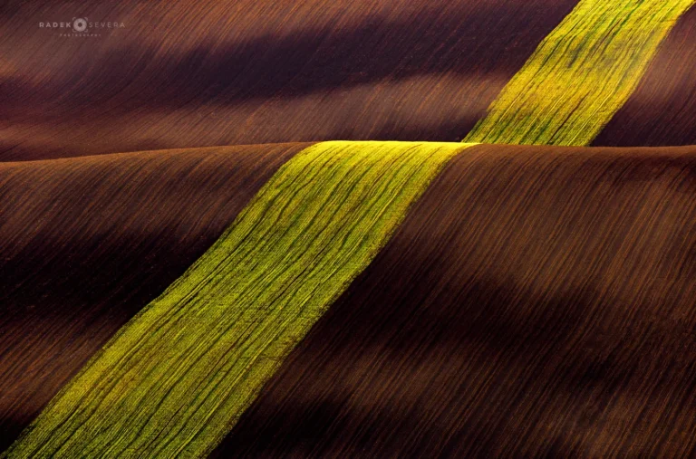 Rolling hills ribbon in Moravian Tuscany by Radek Severa stuha moravske toskansko